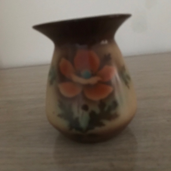 ANTIQUE/VINTAGE HAND PAINTED CZECHOSLOWSKIA VASE - Picture 3 of 10